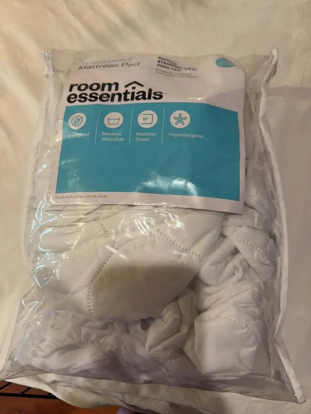 Room Essentials - Picture 1 of 7